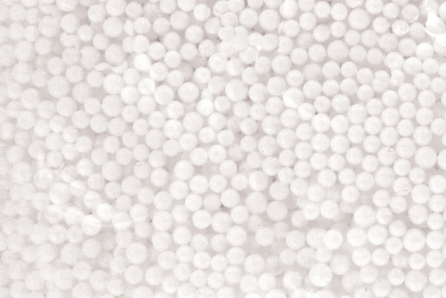 Styrofoam Microbeads - Snow Effect - 1 - Stuffing - 10doigts.com - Rembourrage - 10doigts.fr