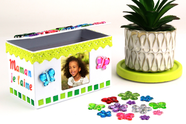 White Cardboard Photo Frame Box - 3 - Cardboard Boxes and Baskets - 10doigts.com - Boîtes et corbeilles en carton - 10doigts.fr