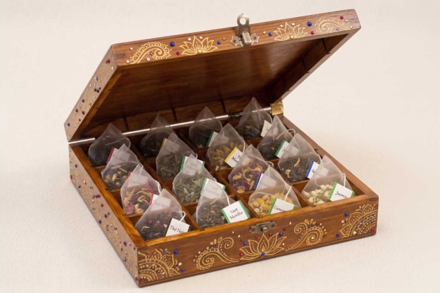 16-compartment storage box, 25 x 25 x 6.50 - Boîtes en bois à décorer - 10doigts.fr