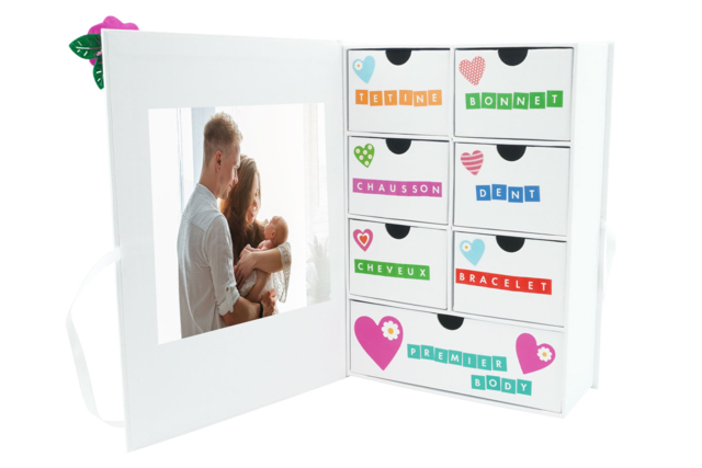 Fancy Heart Stickers - 216 pcs - 2 - Heart Stickers - 10doigts.com - Gommettes cœur : des cœurs adhésifs pour vos activités créatives - 10doigts.fr