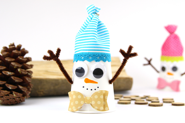 Bonhomme de neige avec un gobelet - Décorations de table - 10doigts.fr