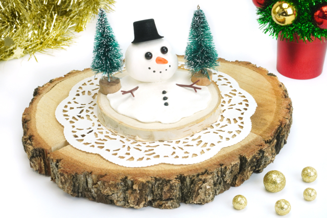 Snowy Decorative Christmas Trees - 5 Pieces - 3 - Nature Christmas Decor - 10doigts.com - Déco Noël nature : éléments naturels à coller - 10doigts.fr