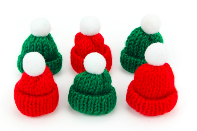 Mini Knitted Caps - 6 Pieces - 1 - Small Christmas Decorations - 10doigts.com - Petites décorations de Noël - 10doigts.fr