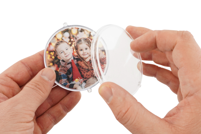 Personalized Photo Christmas Bauble - 2 - DIY Christmas Ornaments - 10doigts.com - Boules de Noël DIY - 10doigts.fr