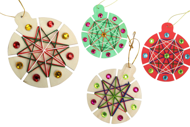 Weaving Christmas Balls Kit - 6 Pieces - 1 - Christmas Creative Kits for Children - 10doigts.com - Kits créatifs de Noël pour les enfants - 10doigts.fr