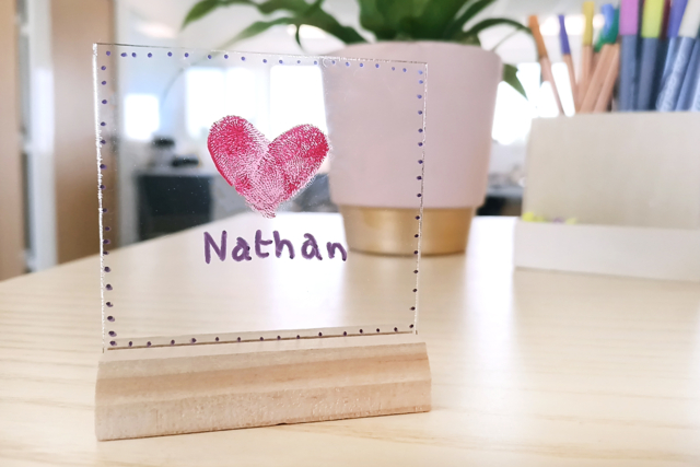 Mini Plexiglass Frames + Bases - 3 Pieces - 7 - Wooden Photo Frames - 10doigts.com - Cadres photo en bois à décorer - 10doigts.fr