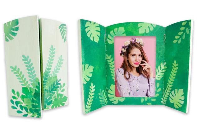 Wooden Folding Frame with Glass - 3 - Wooden Photo Frames - 10doigts.com - Cadres photo en bois à décorer - 10doigts.fr