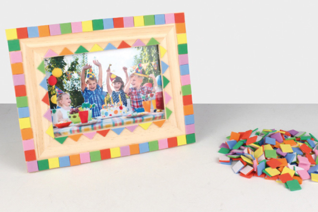Wooden Photo Frame with Glass 23 x 18 cm - 2 - Wooden Photo Frames - 10doigts.com - Cadres photo en bois à décorer - 10doigts.fr