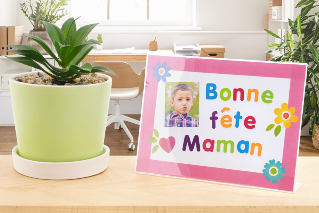 Transparent Plastic Photo Frame - 2 - Office Supplies - 10doigts.com - Objets pour le bureau : personnalisez votre espace de travail - 10doigts.fr