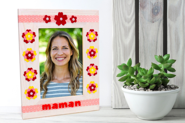 Wooden Photo Frame with Glass 23 x 18 cm - 6 - Wooden Photo Frames - 10doigts.com - Cadres photo en bois à décorer - 10doigts.fr