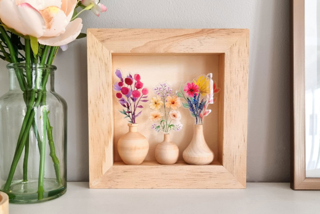 Wood Showcase Frame - 2 - Wooden Photo Frames - 10doigts.com - Cadres photo en bois à décorer - 10doigts.fr