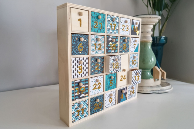 Wooden Advent Calendar - 2 - Advent Calendars - 10doigts.com - Calendriers de l'Avent à décorer - 10doigts.fr