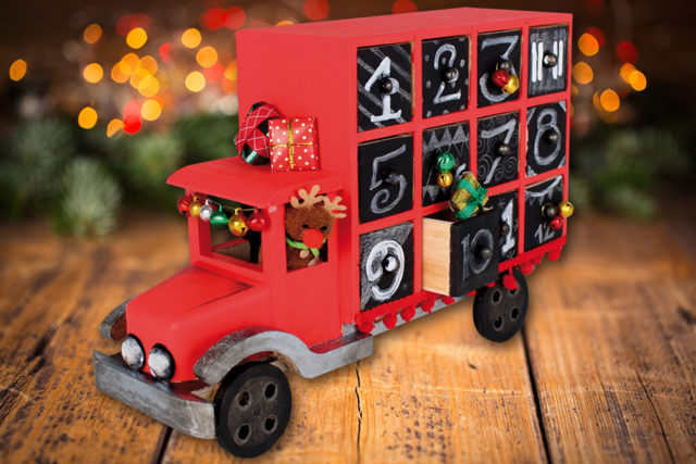 Wooden Advent Calendar "Truck" - 2 - Advent Calendars - 10doigts.com - Calendriers de l'Avent à décorer - 10doigts.fr