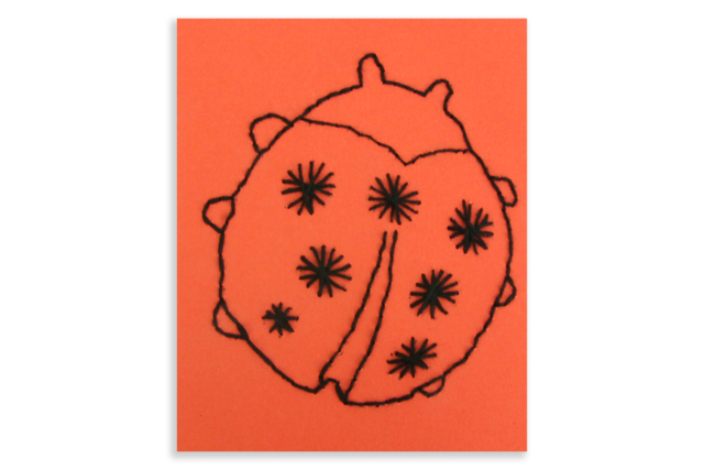 Tarjeta Mariquita para pinchar y bordar - Papiers colorés - 10doigts.fr