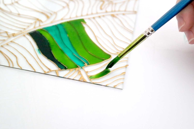 Relief Outline - Gold - 5 - Glass and Ceramics Paint - 10doigts.com - Peinture verre et faïence - 10doigts.fr