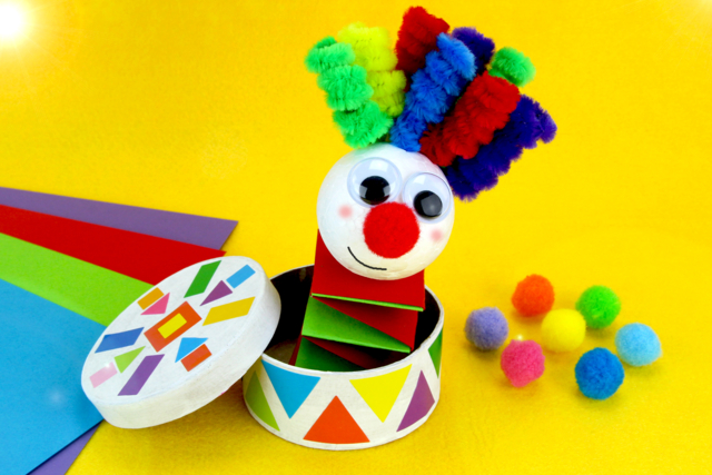 Bright Geometric Stickers - 327 pcs - 3 - Square Stickers - 10doigts.com - Gommettes carrées pour vos activités créatives avec les enfants - 10doigts.fr