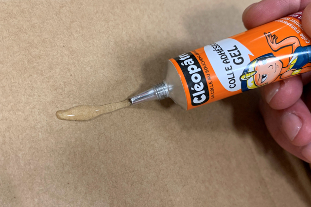 Cleopatre Gel Glue - Solvent-free - 3 - School Glues - 10doigts.com - Colles scolaires : bâton, blanche, gel et colle forte - 10doigts.fr