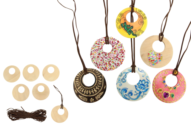 Wooden Pendant Necklaces - 6 Pieces - 5 - Necklaces and Chains - 10doigts.com - Colliers et chaines - 10doigts.fr