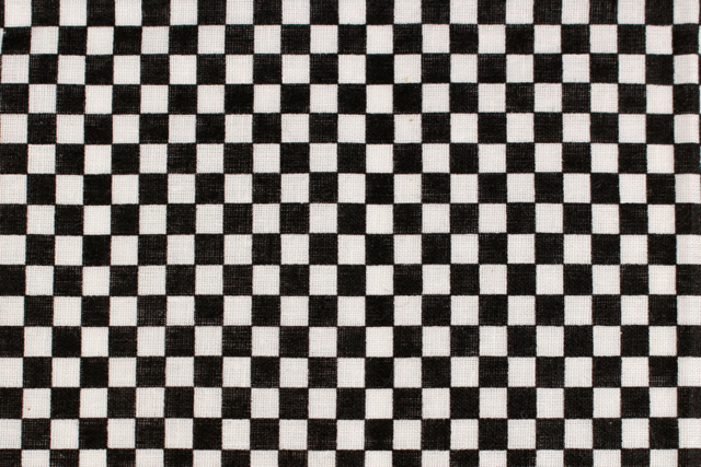 Checkerboard Printed Fabric Remnant - 43 x 53 cm - 1 - Fabric Coupons - 10doigts.com - Coupons de tissus - 10doigts.fr
