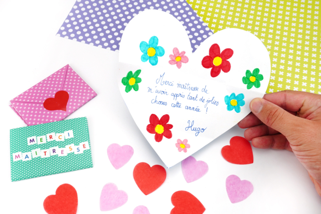 Sobre corazón "Gracias maestra" - Papiers Format A4 - 10doigts.fr