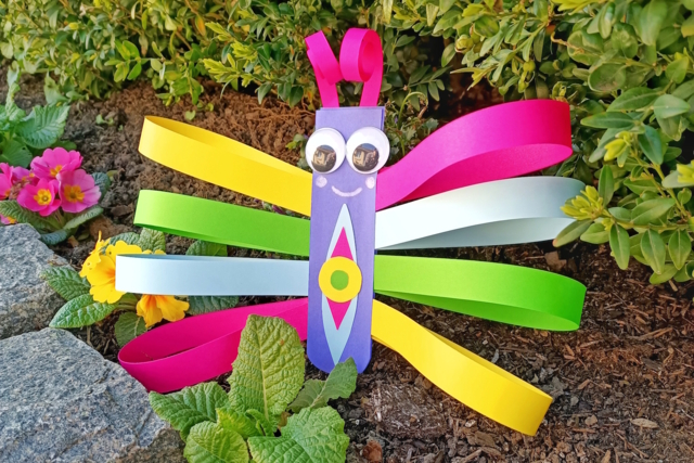 Fabricar una mariposa con tiras de papel - Papiers colorés - 10doigts.fr