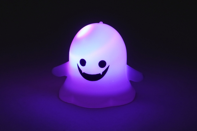 LED Light-up Ghost - 3 - Lighting Articles, String Lights and LED Candles - 10doigts.com - Articles lumineux, guirlandes et bougies LED - 10doigts.fr