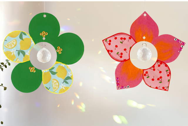flores atrapa sol para colgar - Suspensions et déco murale en bois à décorer - 10doigts.fr
