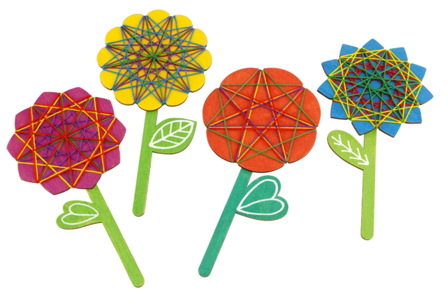 Wood Flower String Art Kit - 6 Pieces - 3 - Creative Kits for Mother's Day - 10doigts.com - Kits créatifs Fête des Mères : des coffrets tout-en-un pour fabriquer vos cadeaux pour maman - 10doigts.fr