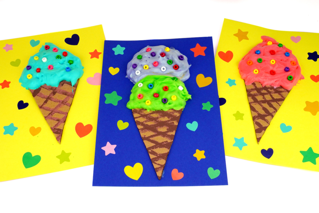 Helados con pintura de espuma inflable - Papiers colorés - 10doigts.fr
