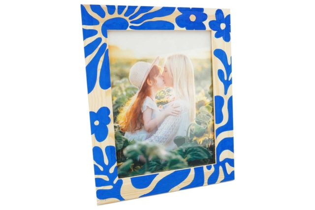 Large frame with blue flowers - Cadres photo en bois à décorer - 10doigts.fr