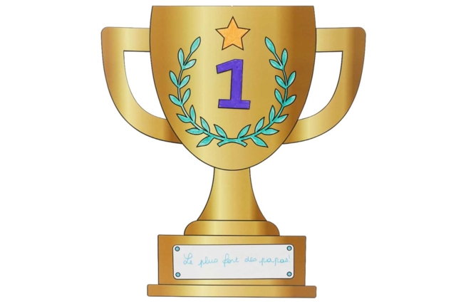Large Trophies to Decorate - 6 Pieces - 4 - Coloring Shapes and Drawings - 10doigts.com - Coloriage - 10doigts.fr