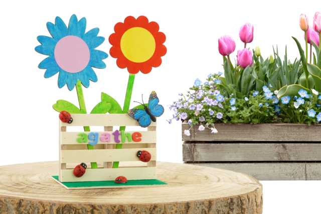 Wooden Adhesive Ladybugs - 24 Pieces - 5 - Painted Wooden Decor - 10doigts.com - Déco en bois peint - 10doigts.fr