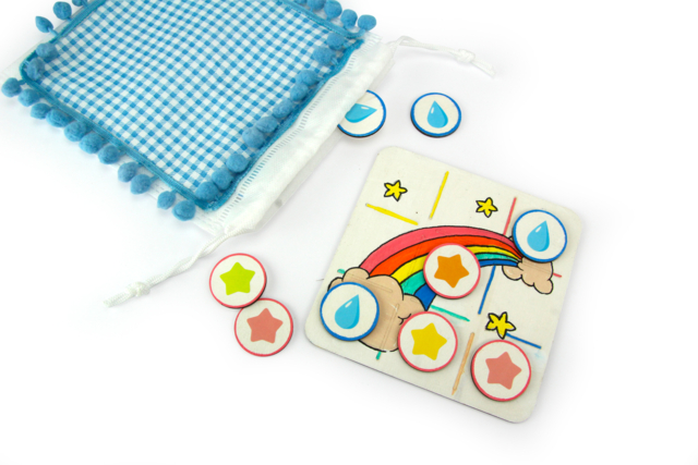 Customizable Tic-Tac-Toe Game - 4 - Wooden Games and Toys - 10doigts.com - Jeux et Jouets en bois à décorer - 10doigts.fr