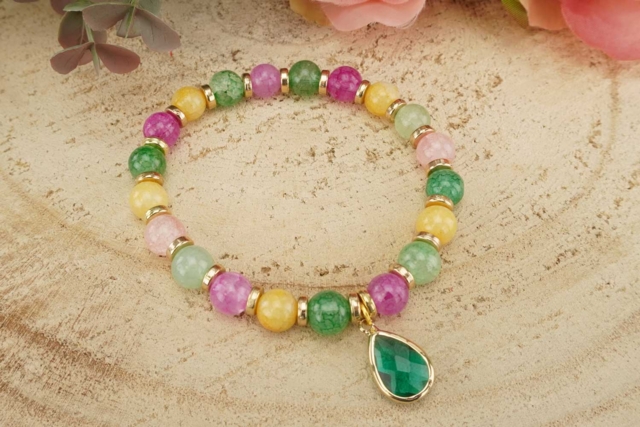 Chic Beaded Bracelet Kit - 1 - Creative Kits for Mother's Day - 10doigts.com - Kits créatifs Fête des Mères : des coffrets tout-en-un pour fabriquer vos cadeaux pour maman - 10doigts.fr