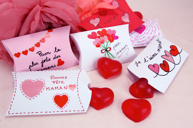 Red Soap Activity Kit - 10 Soaps - 6 - Soap Bases - 10doigts.com - Bases de savon - 10doigts.fr