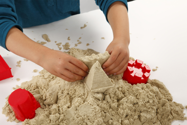 Sandcastle Molds - 4 - Modeling Sand - Molding and Casting - 10doigts.com - Sable à modeler - Modelage et moulage - 10doigts.fr