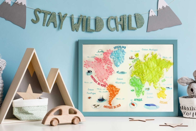World Map Craft Kit - String Art Activity - 2 - String Art Kit - 10doigts.com - Coffret String Art - 10doigts.fr