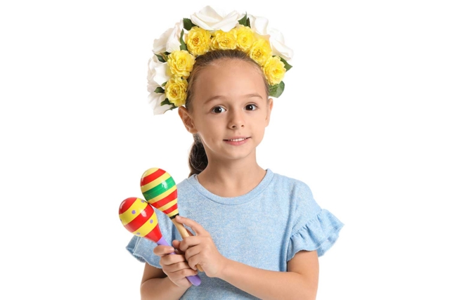 Natural Wooden Maracas - 5 - Wooden Instruments - 10doigts.com - Instruments de musique en bois à décorer - 10doigts.fr