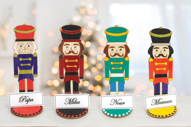 Nutcracker Place Holders - 4 Pieces - 1 - Christmas Wooden Objects - 10doigts.com - Décorations de Noël en bois - 10doigts.fr
