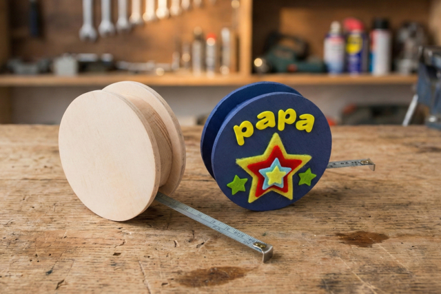 Natural Wood Tape Measure - 1 - Office Supplies - 10doigts.com - Objets pour le bureau : personnalisez votre espace de travail - 10doigts.fr