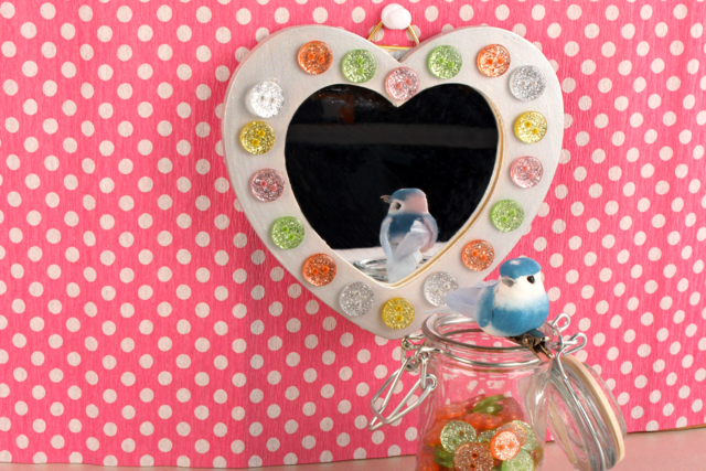 Wooden Heart Mirror - 4 - Decorative Mirrors - 10doigts.com - Miroirs à décorer - 10doigts.fr