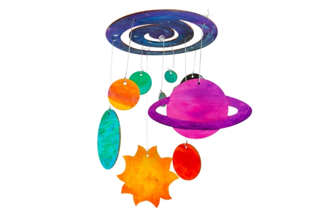 Wooden Solar System Mobile - 3 - Wooden Decorative Suspensions - 10doigts.com - Mobile en bois à fabriquer et carillons - 10doigts.fr