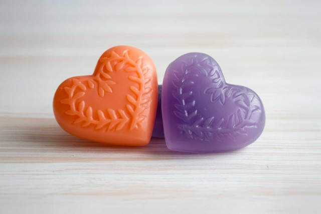Thermoformed Mold - Heart Shape - 1 - Soap Molds and Accessories - 10doigts.com - Moules et accessoires savon - 10doigts.fr