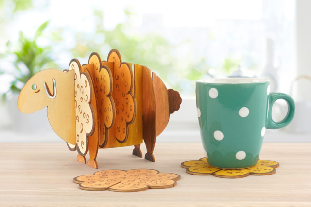 Sheep 5 Coasters - 1 - Wooden Objects for the Kitchen - 10doigts.com - Objets en bois à décorer pour la cuisine - 10doigts.fr