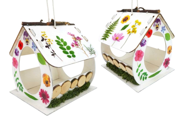 Wooden House Birdhouse - 3 - Wooden Birdhouses and Feeders - 10doigts.com - Nichoirs, mangeoires et refuges en bois à décorer - 10doigts.fr