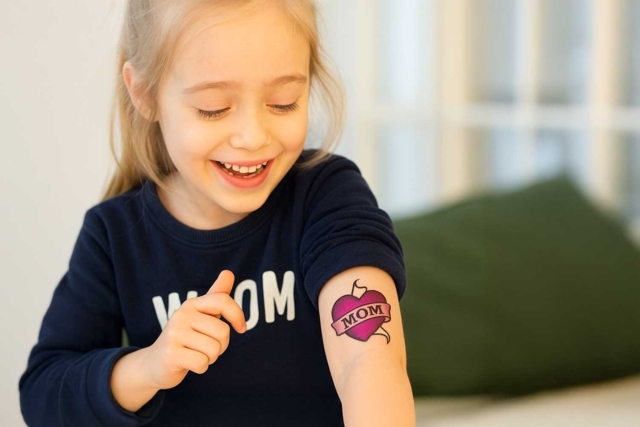 transferencias en seco tatuaje niño - Papiers transfert - 10doigts.fr