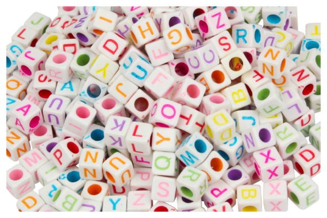 Multicolored Alphabet Cube Beads - 280 Beads - 1 - Message Jewelry - 10doigts.com - Bijoux messages - 10doigts.fr