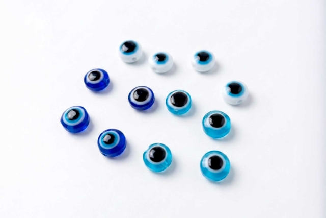 Abalorios ojo en resina - 12 unidades azules - Perles Acrylique - 10doigts.fr