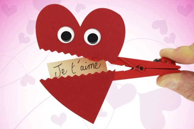 Wooden Clothespins - 2 - Wooden Clothespins - 10doigts.com - Pinces à linge en bois - 10doigts.fr