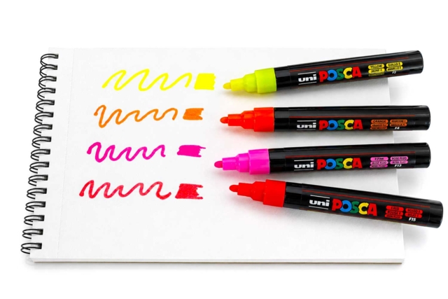 Estuche POSCA PC-5M, 4 colores - Marqueurs POSCA : la référence mondiale de la peinture nomade - 10doigts.fr